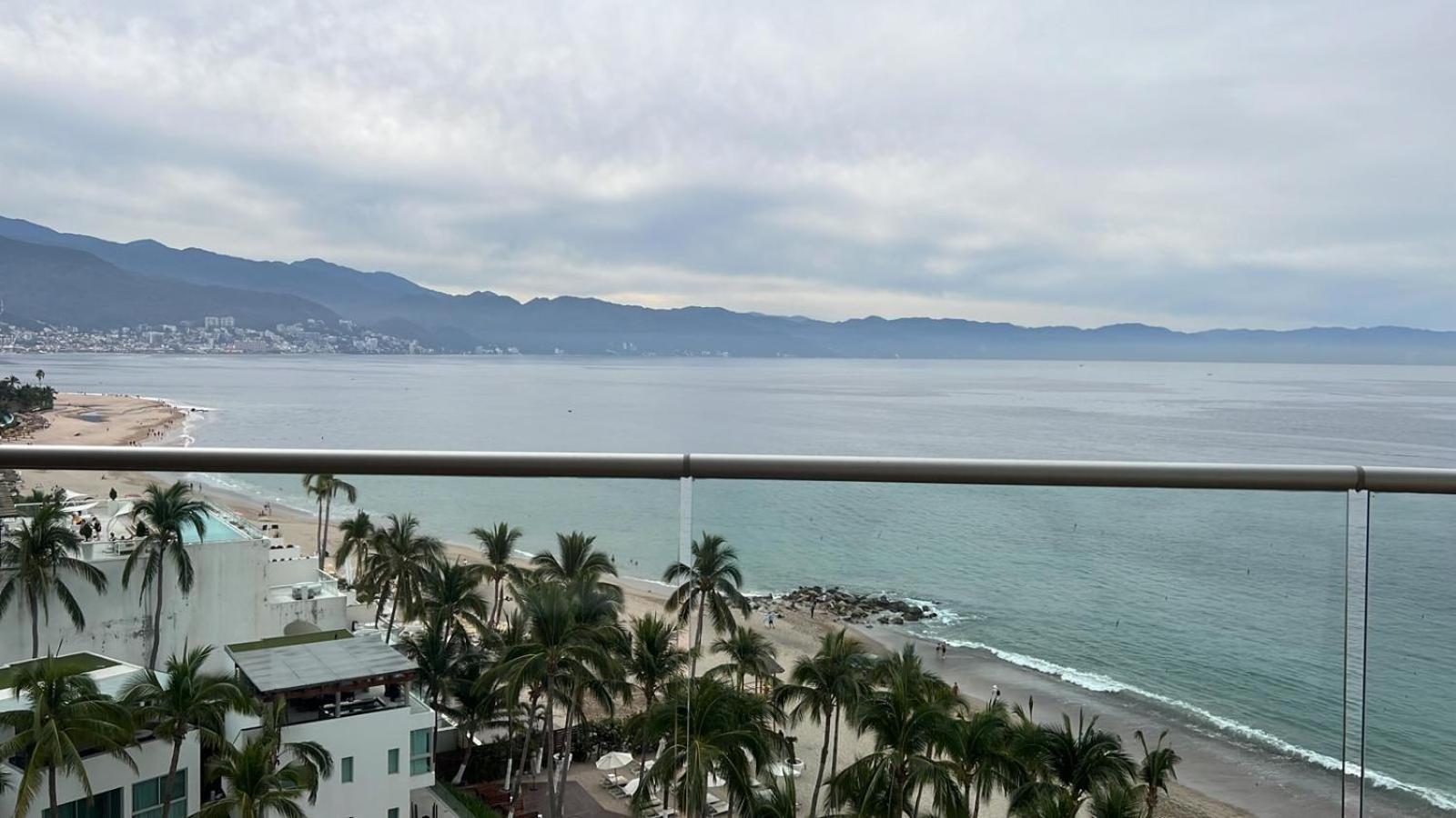 Icon Vallarta, Puerto Vallarta Exterior photo